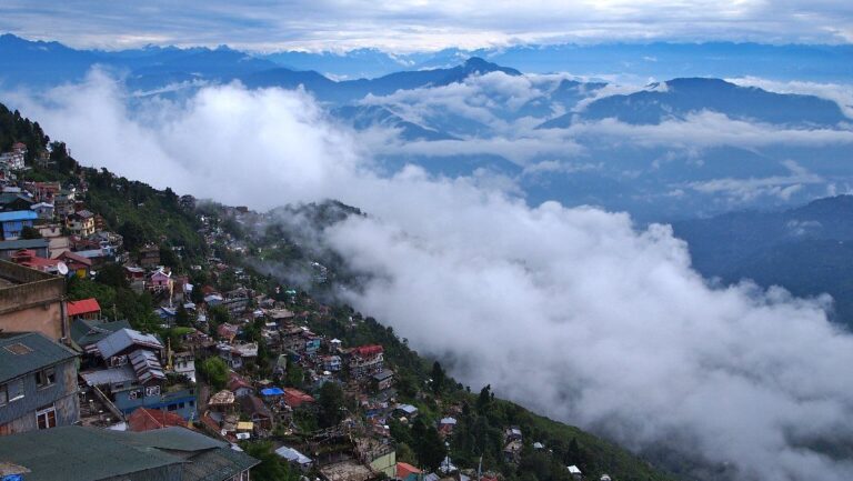 Best Places to visit in Darjeeling